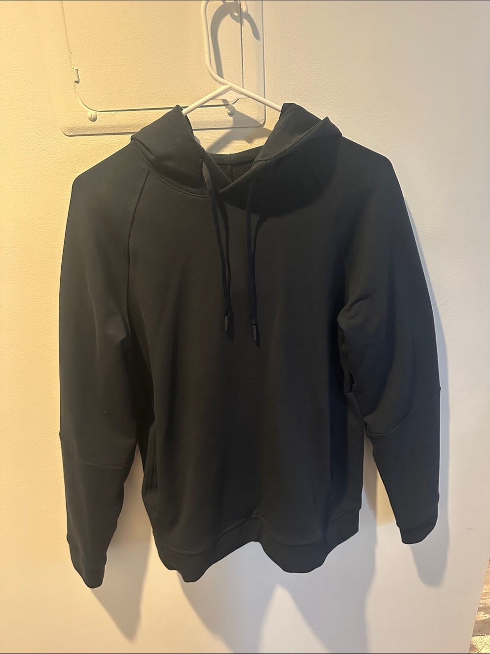 Lululemon Men's Black Pullover Hoodie - Minimal Everyday Sweatshirt